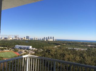 15051 Royal Oaks Ln APT 2204, North Miami, FL 33181