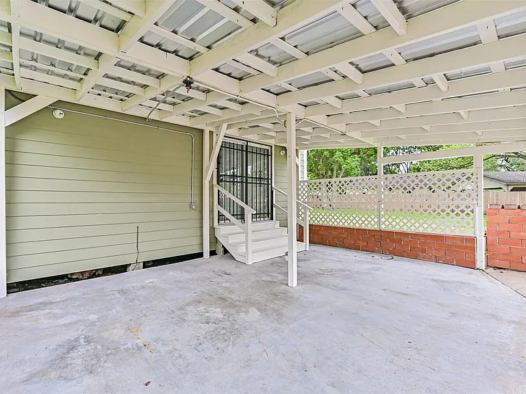 5220 Krueger Dr — Photo 17