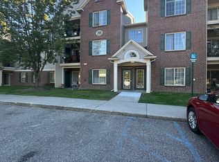 12101 Pinehurst Ln, Grand Blanc, MI 48439