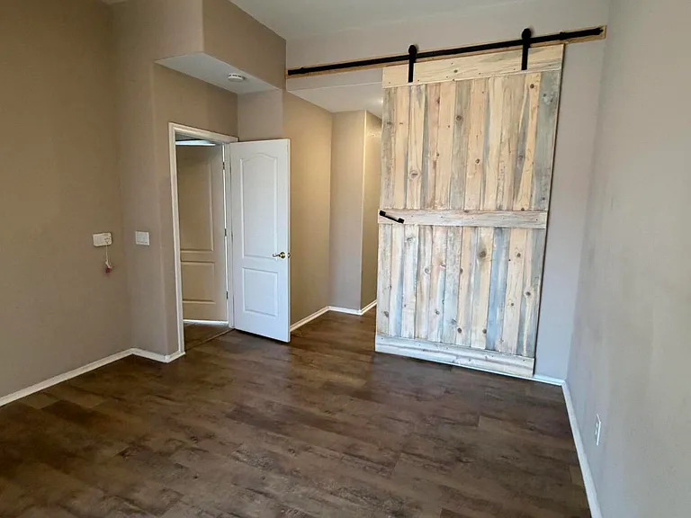 15603 N 79th Dr — Photo 17