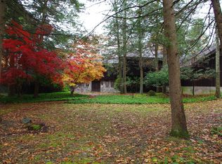 926 Duck Pond Rd, Newton, NJ 07860