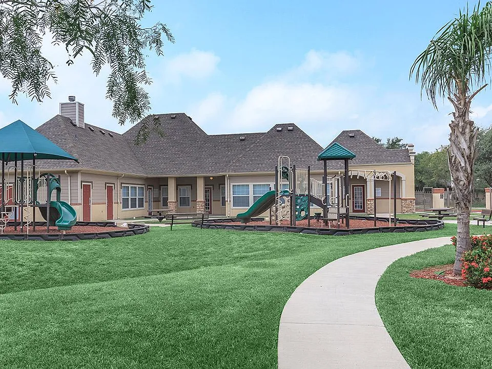Retama Village Apartments