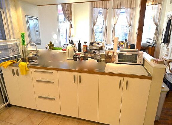 2R Studio Vacant ready for move in $1495