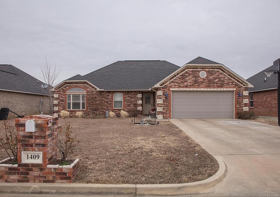 1st image of 1409 Sweetgum Pl