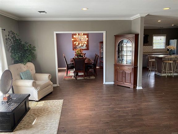 2nd image of 212 Choctaw Dr