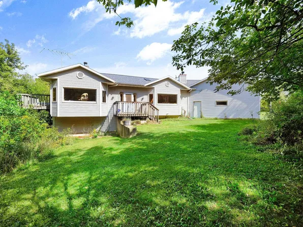 847 County Rd S, Mount Horeb, WI 53572