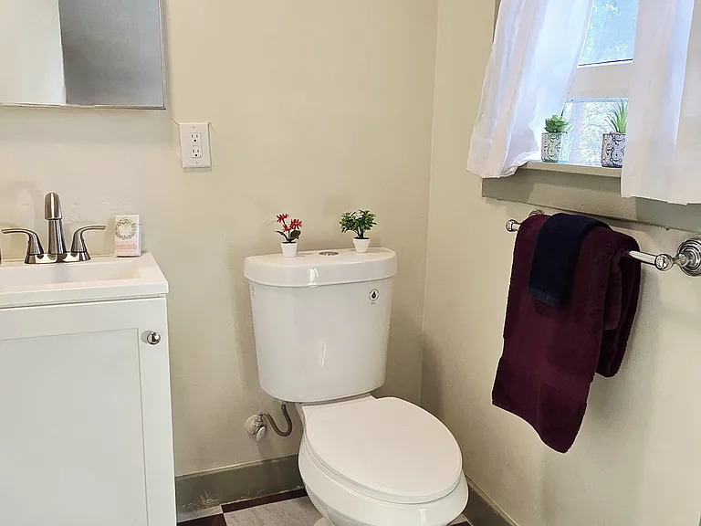 2533 Castro Way #4 — Photo 18