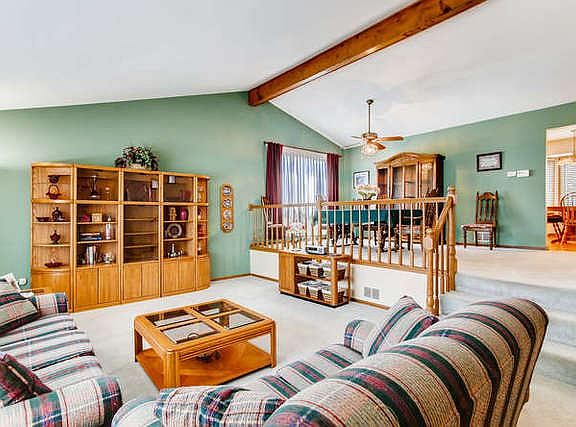 5th image of 17448 Humber Ln
