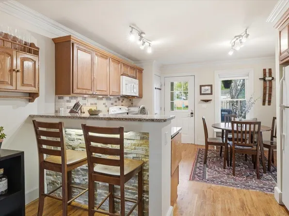 9 West Street #B, Winooski, VT 05404