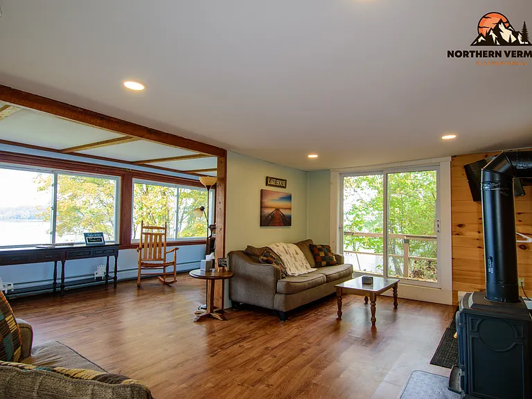 510 Farrant St — Photo 10