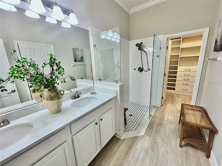 210 Latitude Pl — Photo 9