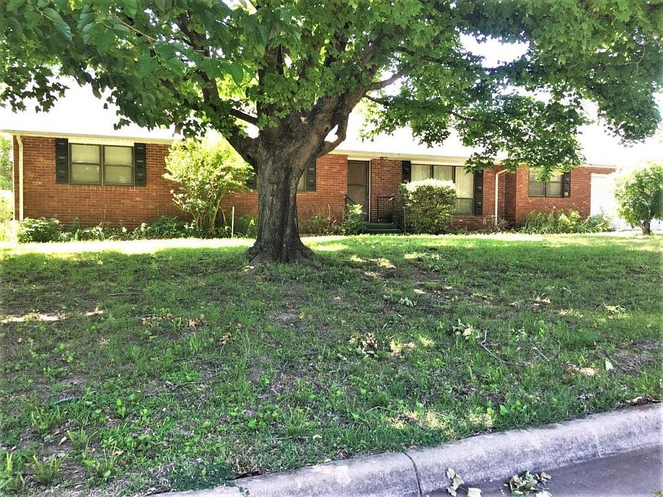 2nd image of 1911 Wynwood Dr