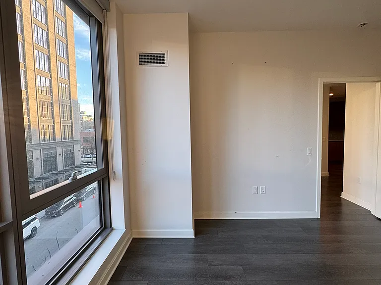 118 N Peoria St #305 — Photo 8