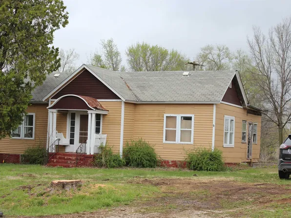 424 Main St, Carbondale, KS 66414