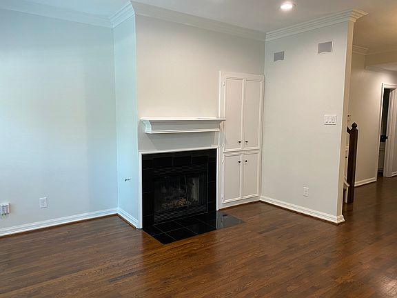 4th image of 3400 Normandy Ave APT C
