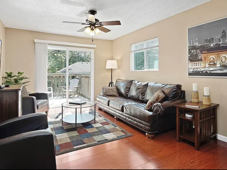 10711 W 90th Ter #B — Photo 1
