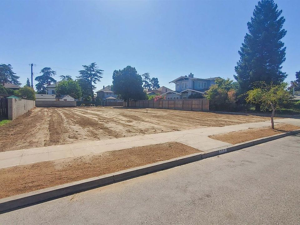 1st image of 242 N Yosemite Ave