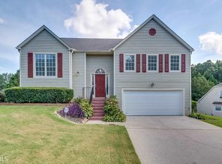 202 Becton Ct, Lawrenceville, GA 30043