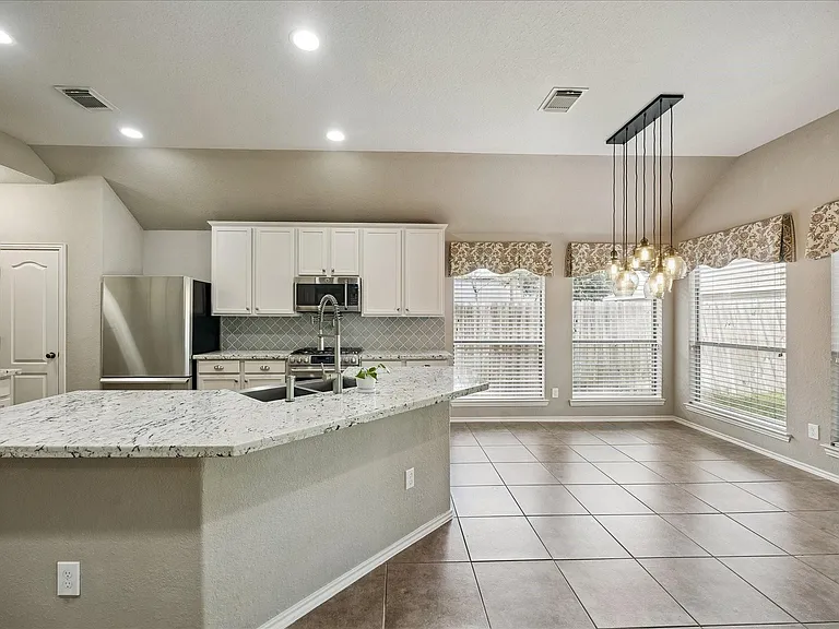 23107 Enchanted Cactus Dr — Photo 8