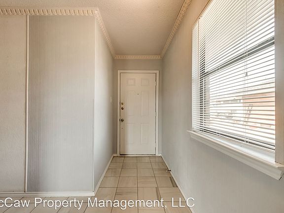 4th image of 8826 Sandcastle Ct