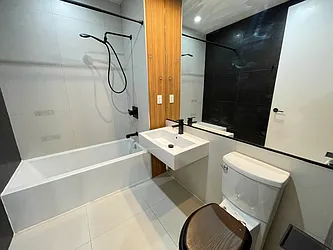 Rented by Tapiro Realty