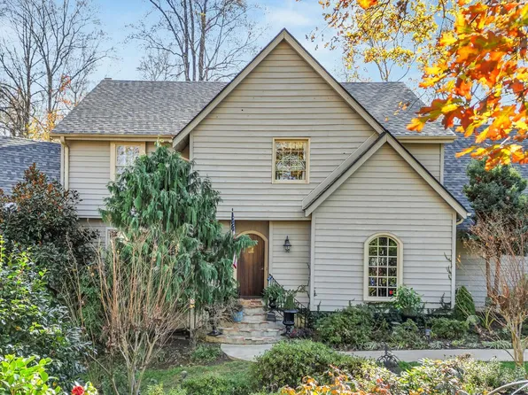 6 Foxwood Ln, Taylors, SC 29687
