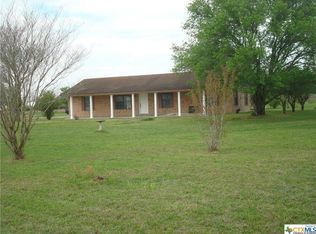 157 Tschoepe Rd, Seguin, TX 78155