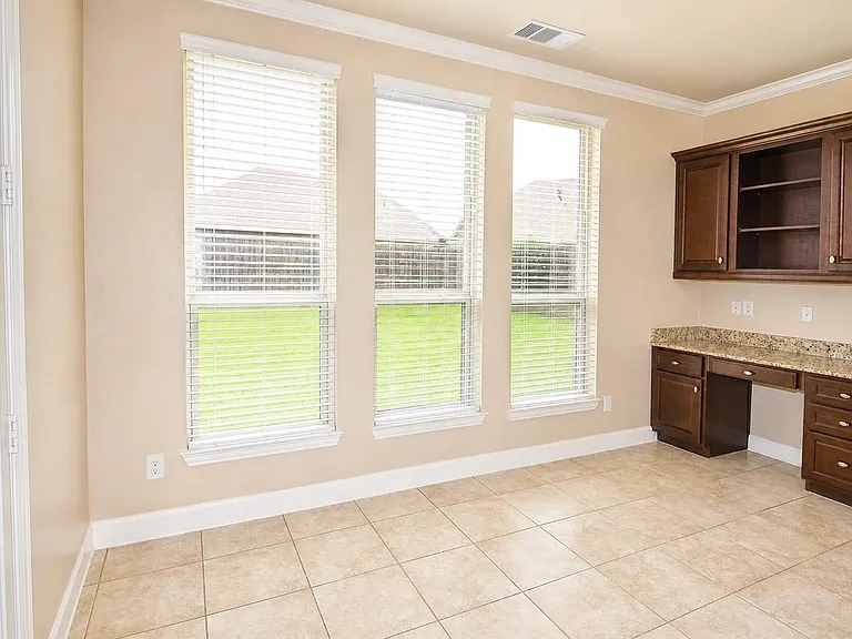 7703 Reflection View Ln — Photo 6