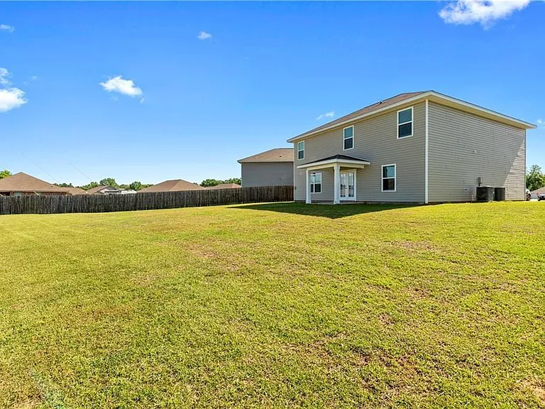 8120 Fairview Ct — Photo 16