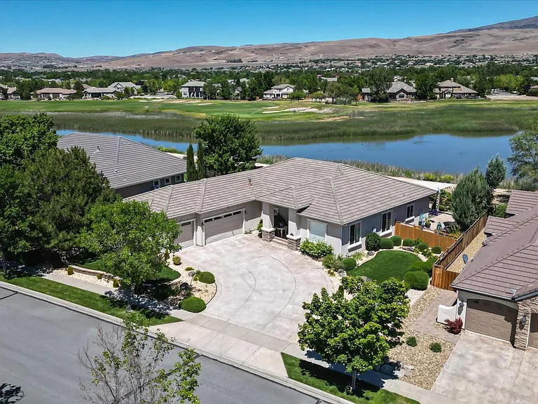 7330 Island Queen Dr — Photo 28