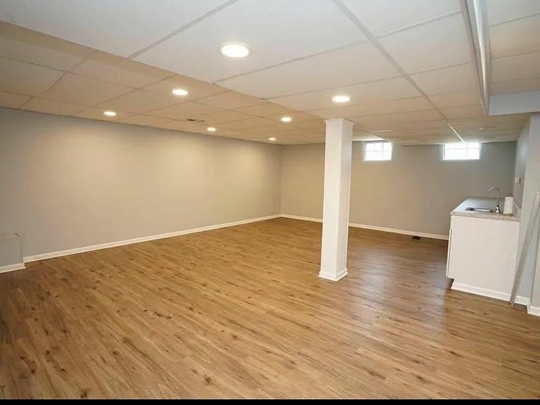 3313 Spring Creek Rd — Photo 2