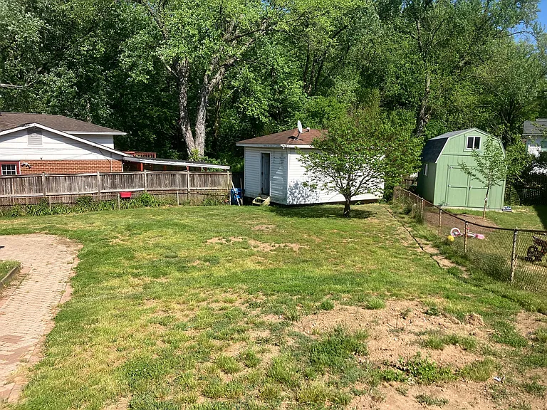 537 E Indian Spring Dr — Photo 8