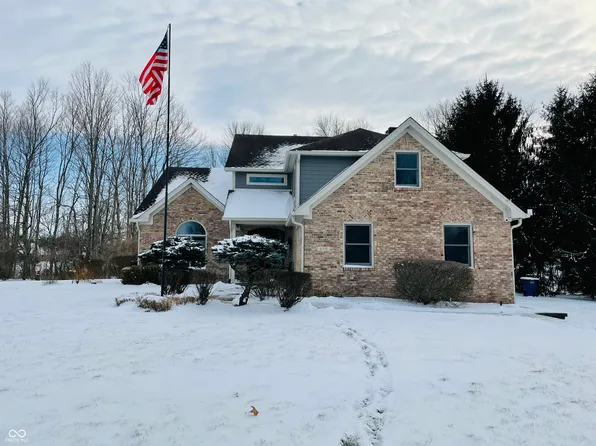 6311 W Waterview Ct, McCordsville, IN 46055