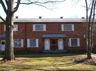 Greenbrier Rd, Winston salem, NC 27104