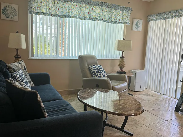 412 Beach Park Ln #167 — Photo 12