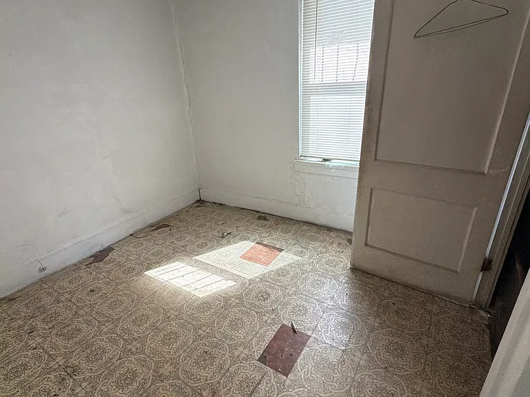 5619 Janet Ave — Photo 11