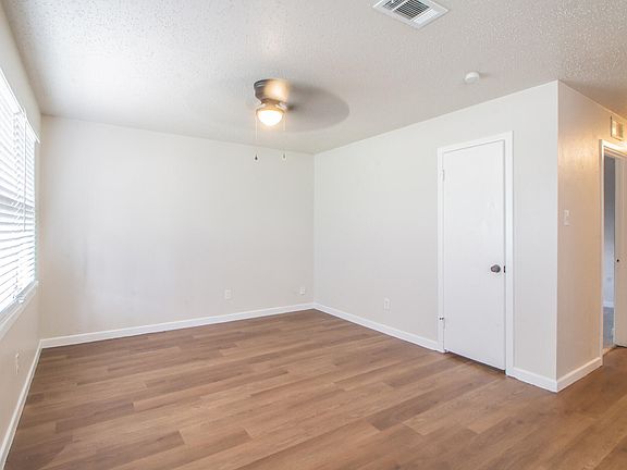 4th image of 5105 39th St