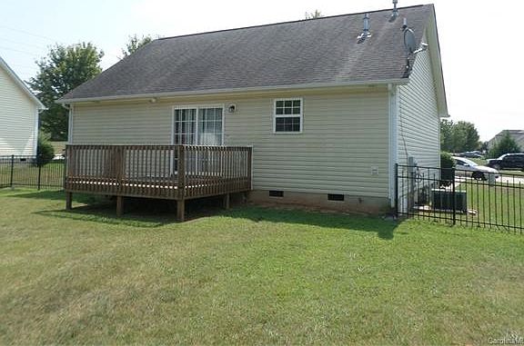 3rd image of 4006 Canvas Ave