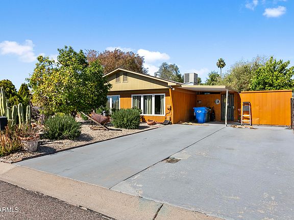 3rd image of 2602 E MORROW Drive