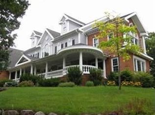 4672 Signature Dr, Middleton, WI 53562