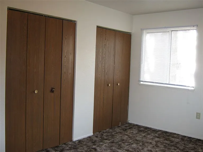 Front Bedroom in B units