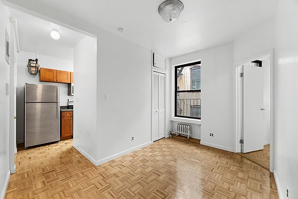 1st image of 164 Mott St #27A