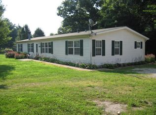 6556 Snake Trail Rd, Charleston, IL 61920