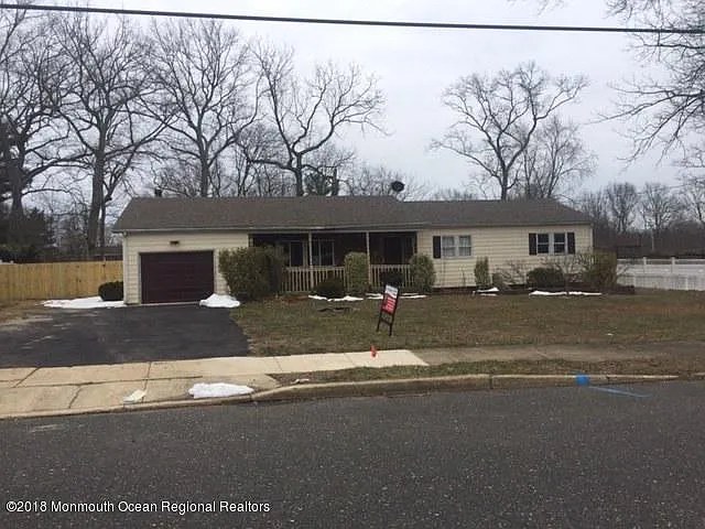 9 Trenton St photo 1
