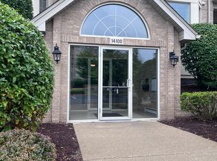 14100 Sheffield Dr APT 203, Homer Glen, IL 60491