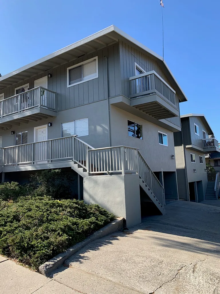 2 bed, 800 sqft, $2,800 — Photo 1