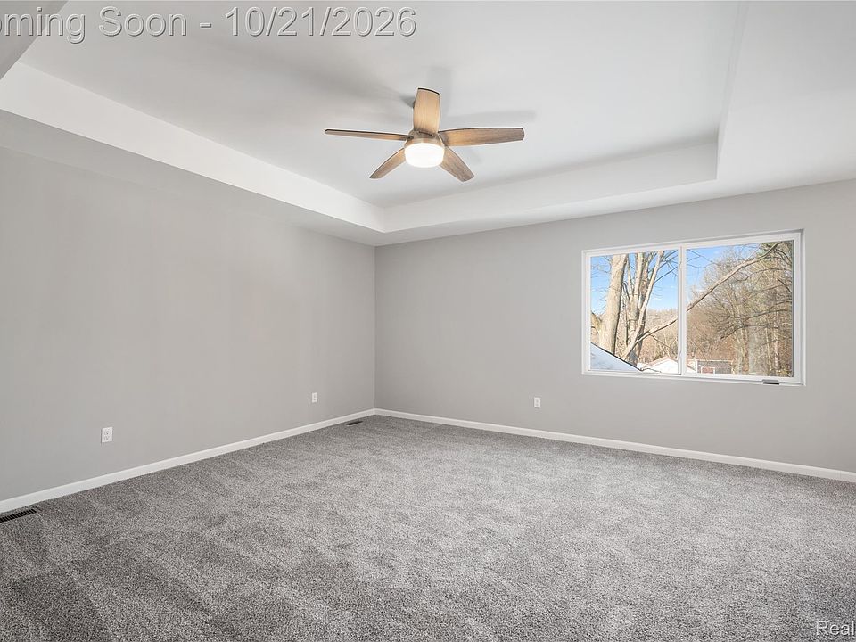 16085 Catalpa Ridge Dr, photo 18