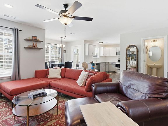 5th image of 2728 Burnt Mill Rd