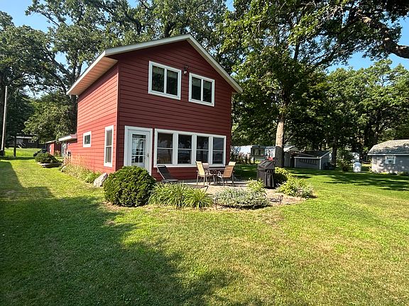 2nd image of 68325 233rd St