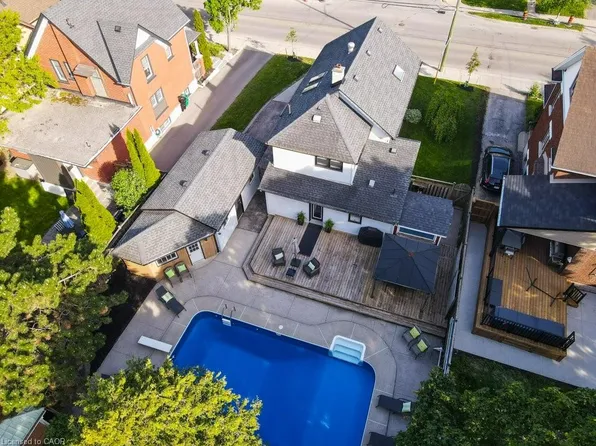 44 Krug St, Kitchener, ON N2H 2X7